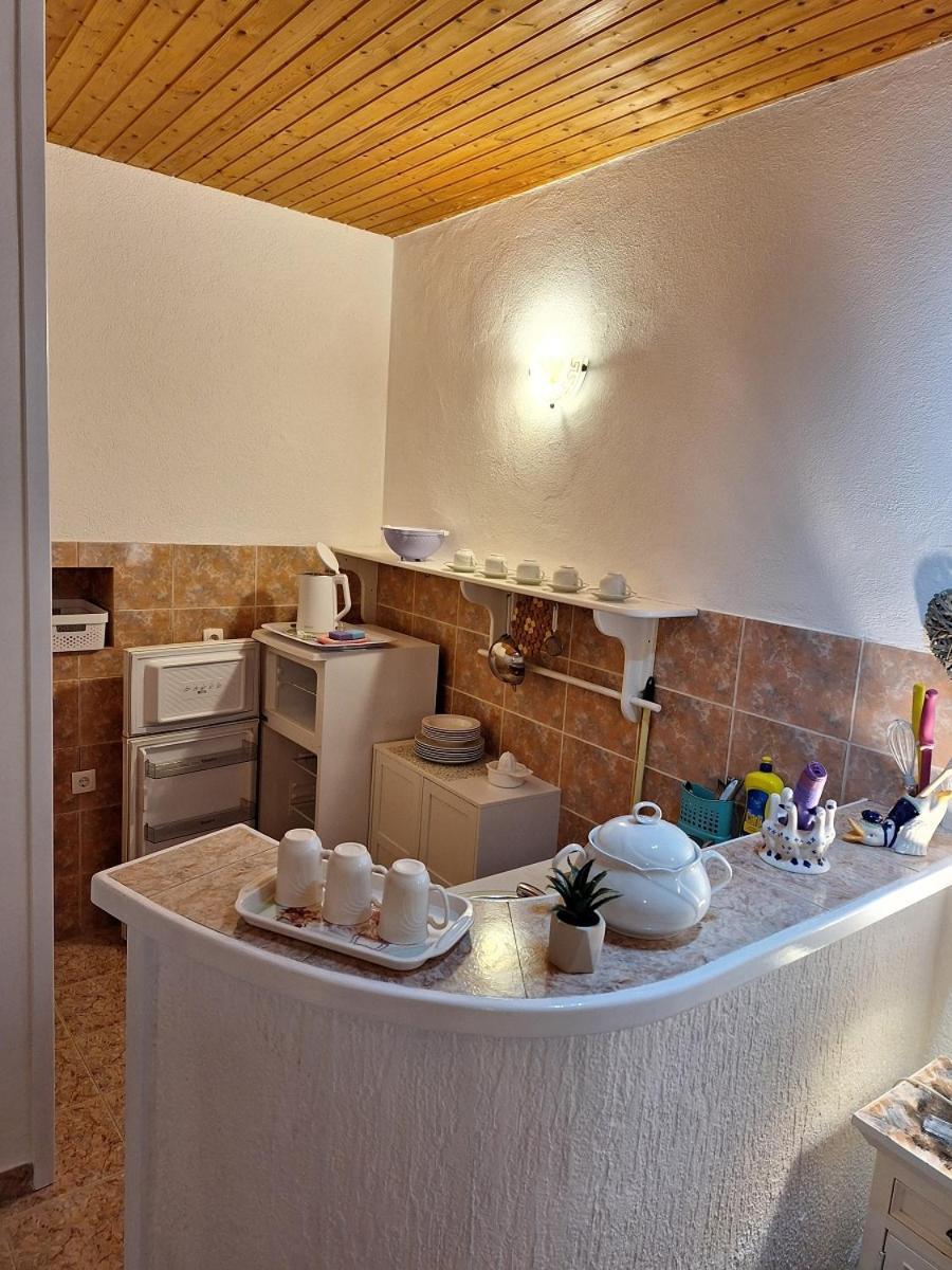 Studio Apartman Podgora Eksteriør bilde